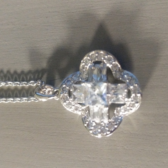 Park Lane cubic zirconia necklace - Picture 2 of 10